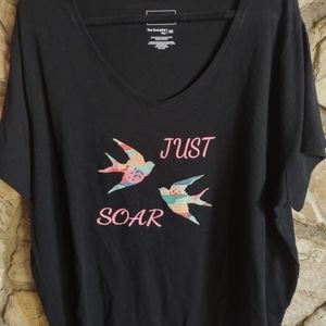 Women's Plus Size V-Neck T-shirt